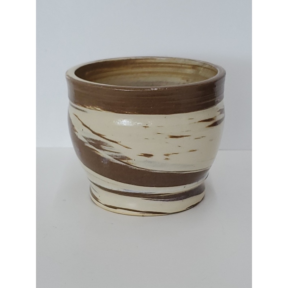 Vntg. Studio Pottery Pot/Planter Handmade Ceramic Rustic Swirling Brown/White